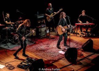 TeatrOltre, a San Costanzo stasera (15 febbraio) Cheap Wine in concerto