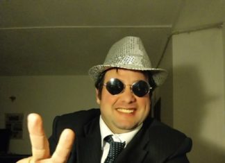 Anche Cantiano e Cagli conquistati da dj Mattia, l’amico in più. Il suo profilo Facebook fa il pieno