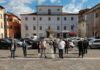Baristi e ristoratori protestano: luci accese e oltre 400 chiavi consegnate ai sindaci della provincia. “Noi abbandonati”