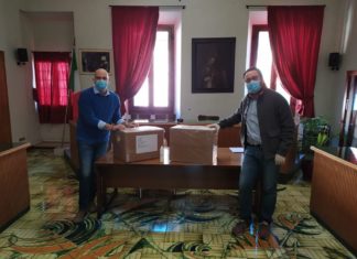La Farmacia di Fossombrone ha donato cinquemila mascherine chirurgiche al Comune