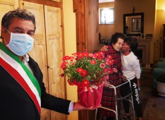 Centenaria di Fano festeggiata dal sindaco Seri