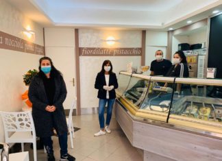 Inaugurazione a Pergola in tempi di coronavirus, apre la Gelateria del Corso