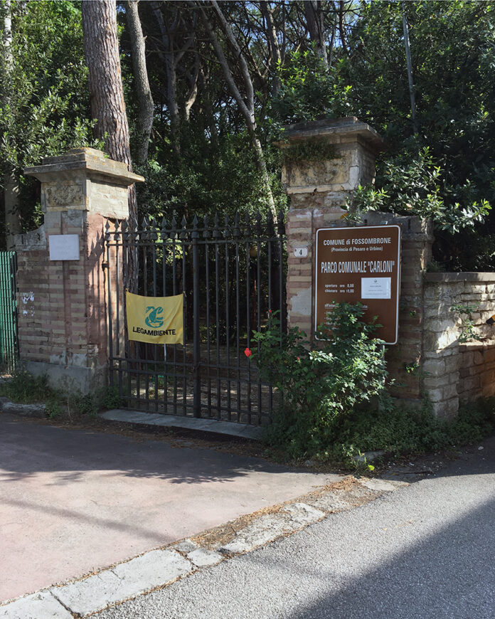 Parco Carloni chiuso