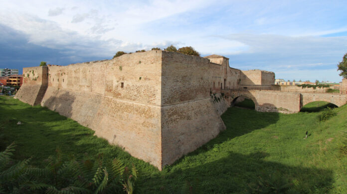 Rocca_Malatestiana_-_Fano