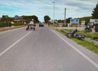 Schianto a Fano, grave una vespista