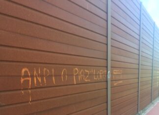 Scritta d’odio contro l’Anpi a Fano