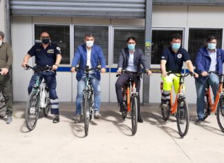 “Grazie alla protezione civile”: donati soldi e bici