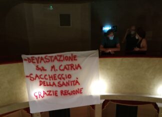 Centro sociale sQuola e La Lupus in Fabula: “Devastazione sul Catria, saccheggio della sanità: grazie Regione!”