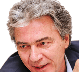 Martino Panico in prima nazionale presenta nella sua Cantiano “Pian di luce”, romanzo d’amore e storia