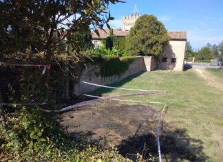 Fiamme vicino alla pineta, paura a Fano