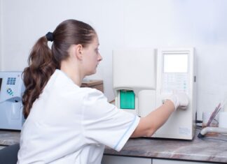Centro per l’impiego di Fano: cercasi saldatori a filo, operatori sociosanitari e ingegneri biomedici