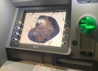 Canavaccio di Urbino, danneggia pesantemente un bancomat. Scatta la denuncia