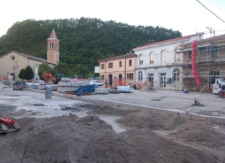 Acqualagna: tra lavori e tartufo Lavori Piazza Acqualagna