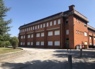 Cagli, il sindaco Alessandri dispone la chiusura delle scuole il 7 e l’8 gennaio per l’aggravarsi della situazione epidemiologica