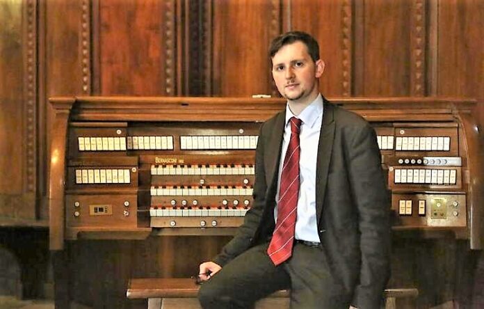 L'organista Stefano Marino