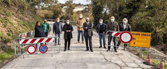 Paolini e Guidarelli al centro del gruppo, riaperta oggi Sp 94 Monterolo