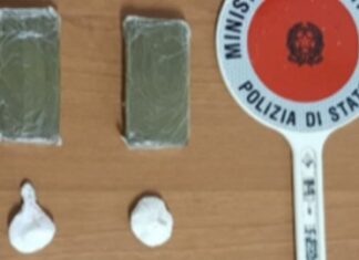 Detenzione e spaccio di droga, coppia urbinate nei guai