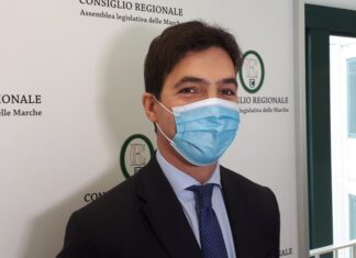 Il presidente Acquaroli: “Mia moglie positiva, io in autoisolamento”