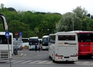 Decreto Ristori, inseriti bus turistici, fotografi e lavanderie industriali. Cna: “Troppi artigiani ancora penalizzati”