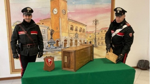 613750_Cfakepathladrooffertesanpaternianocarabinieri_ralf