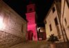 Un fascio di luce rossa (speranza) illumina di vitalità la provincia di Pesaro e Urbino grazie a Il Natale che non ti aspetti Digital Edition