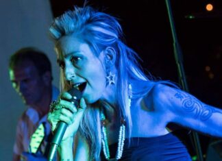 Renyemme si racconta: “Io innamorata del canto già a nove anni”