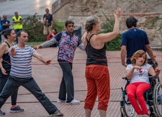 Danza, teatro, inclusione sociale: l’Europa premia ancora l’associazione di Pergola Ijshaamanka