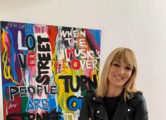 A ruota libera la marottese Eleonora Colomboni: “Vi racconto la mia pittura istintiva”