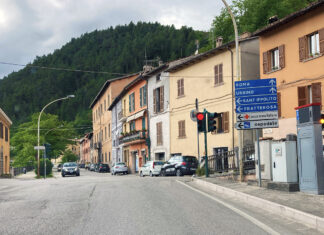 Fossombrone, in via Pergamino urge un semaforo intelligente