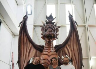 A Fano i carristi di Carnival Factory si mettono in mostra con “Le forme dell’arte”