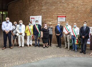 Intitolato il Piazzale della Provincia all’ex presidente Vito Rosaspina. Presenti anche la moglie Nadia Giommi e la figlia Rita