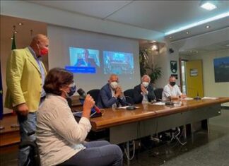 125 miglia per 1 respiro: dall’Italia alla Croazia in kayak, Alessandro sfida l’Adriatico e una malattia genetica