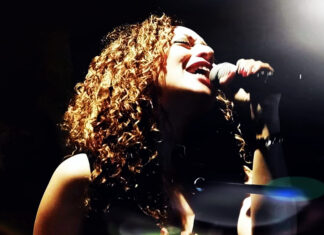 Cristina Di Pietro canta Mina e le sorelle Bertè a Fano