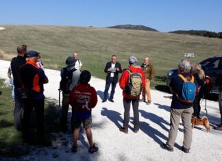 La Joelette della Riserva del Furlo “in trasferta” alla Gola della Rossa e Frasassi per una giornata formativa sull’accompagnamento inclusivo