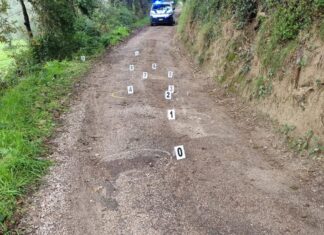 Incidente moto-bici a Fano, ciclista cade nella scarpata