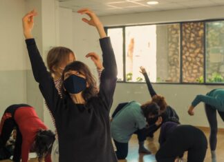 Danza e teatro, da Barcellona alle Marche: prosegue con successo l’attività dell’associazione pergolese Ijshaamanka