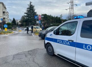 Scontro in via Roma a Fano, ferito un ciclista