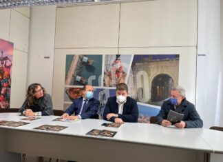 Presentata la nuova edizione dell’Itinerario Archeologico di Confcommercio. In copertina ancora i Bronzi dorati di Pergola