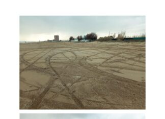 Motocross sulla spiaggia del fratino