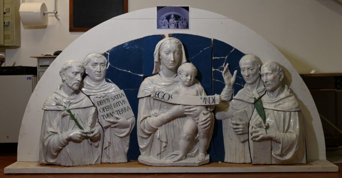 L. Della Robbia, M. Vergine e Santi, GNM, Urbino