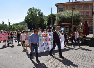 Fossombrone: la scuola ha marciato contro le mafie