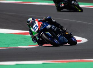 Mondiale Superbike Supersport 300, il fanese Gaggi sfortunato tra penalità e caduta