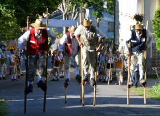 “Palio dei Trampoli” a Schieti di Urbino, al via la 23esima edizione dal 17 al 19 giugno