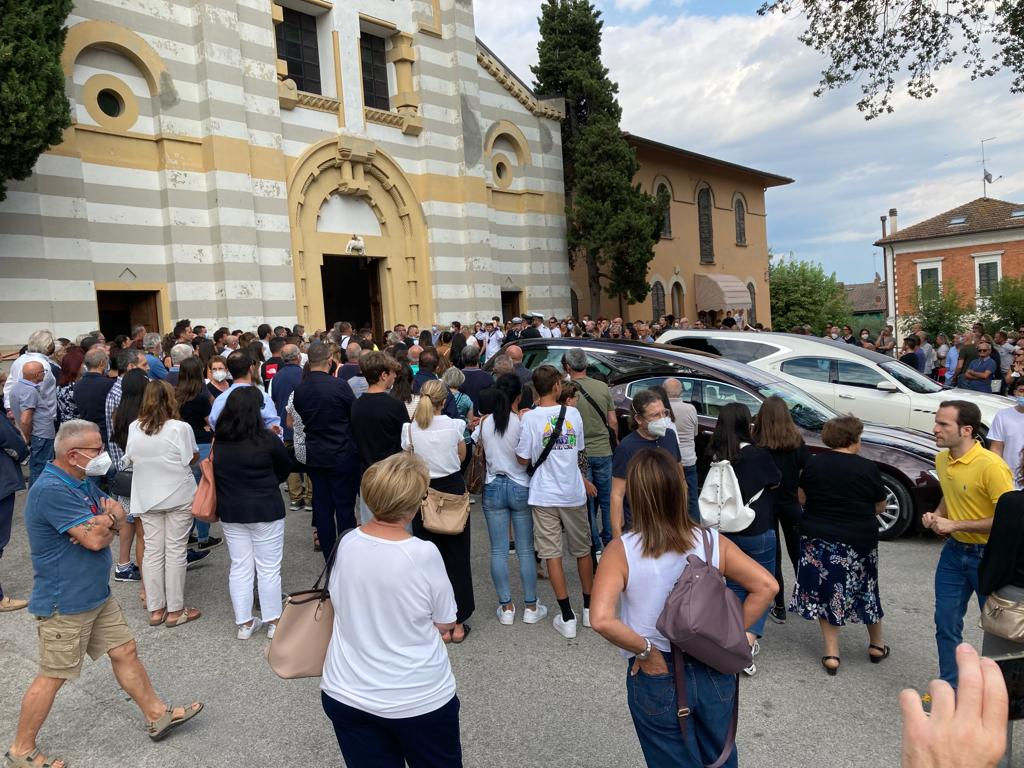 Svolti ieri i funerali di Davide e Fabio Zandri, annegati tragicamente