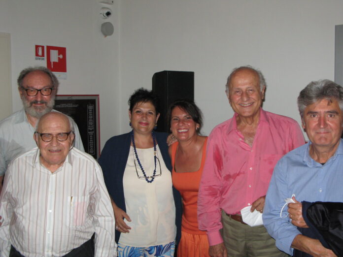 FOTO 1.Elvidio Surian con Ballerini, Ciarlantini, la figlia Laura, Girelli e Masini