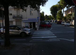 Fano, ventenne di Colli investita mentre attraversa sulle strisce