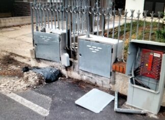 Fano, scontro fra due auto: ferito un conducente