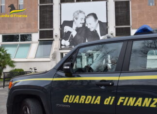 Fano, centinaia di risparmiatori vittime di una frode su investimenti in diamanti. La Finanza denuncia 16 persone