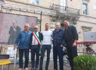 Sant’Angelo in Vado, al dottor Claudio Costa il Tartufo d’Oro: “Il pilota deve fidarsi del suo istinto come il cane da tartufo”