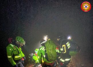 Escursionista di Smirra di Cagli precipita in un canalone del monte Catria: salvato dopo ore di ricerche